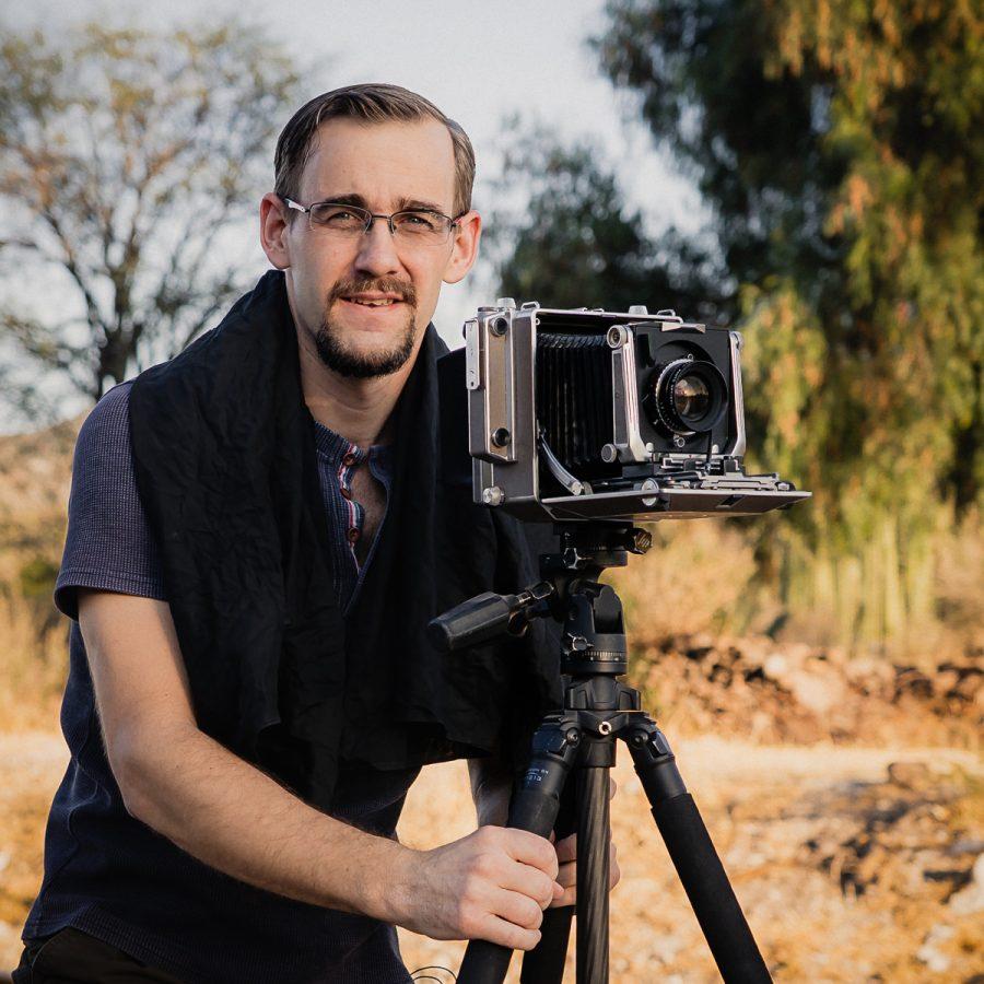 gavin seim with 4x5 film cazmera